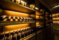 相親相愛的酒窖和葡萄酒